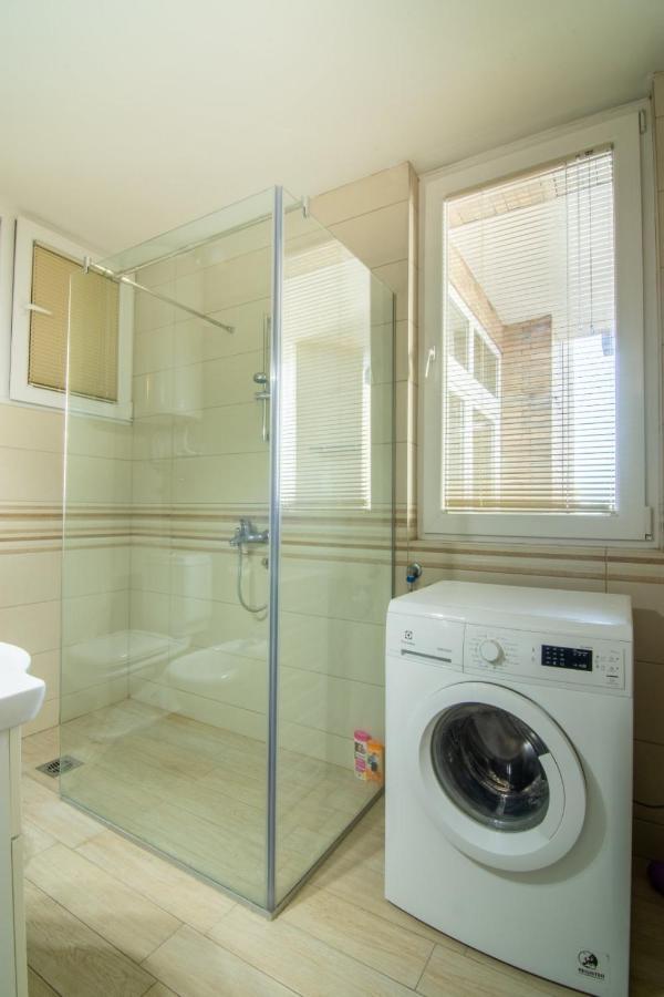 סקופיה Green Paradise Square Apartment מראה חיצוני תמונה